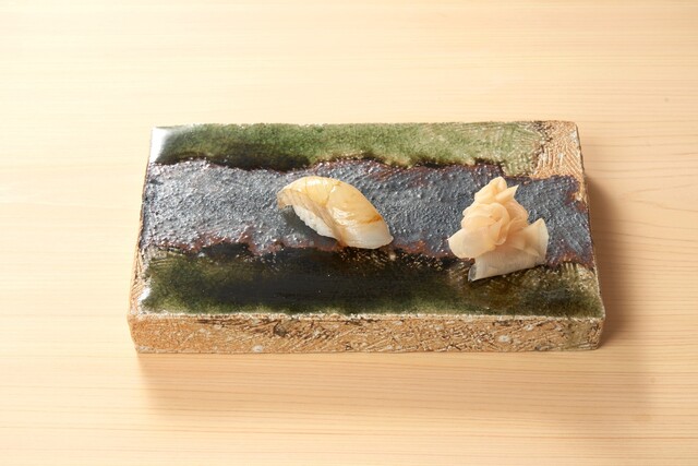 〔先着8名様(JGC会員さま)限定〕超人気の予約困難店「鮨 さいとう はなれ NANZUKA」お食事特典 2025年11月15日 12:00~