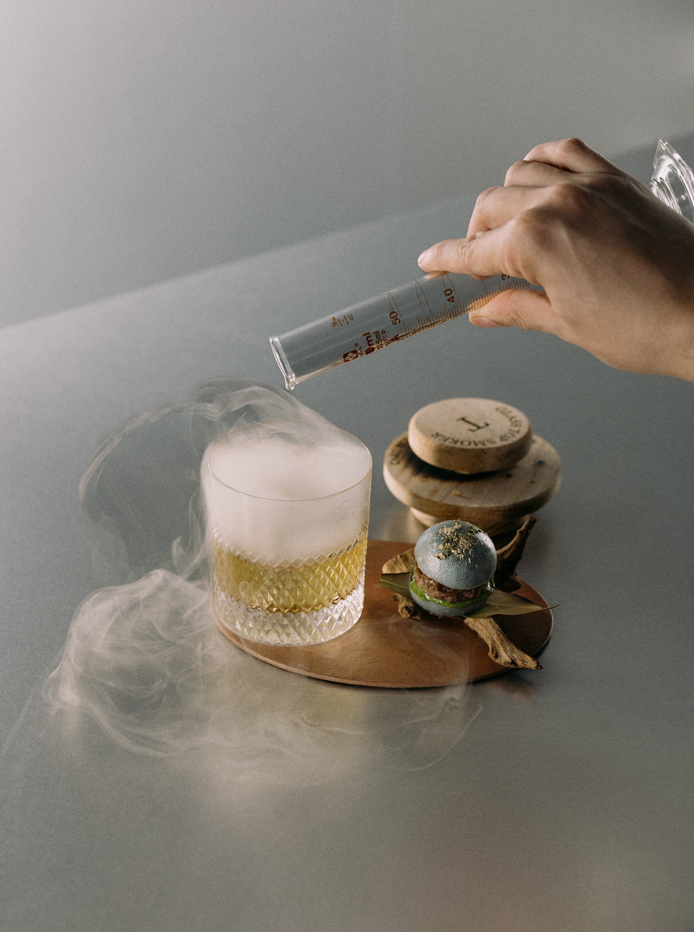 グッチよりご招待:ヨーロッパ三都市を味わうカクテルの旅 "A Cocktail Journey in European Cities"(各回4名様限定)