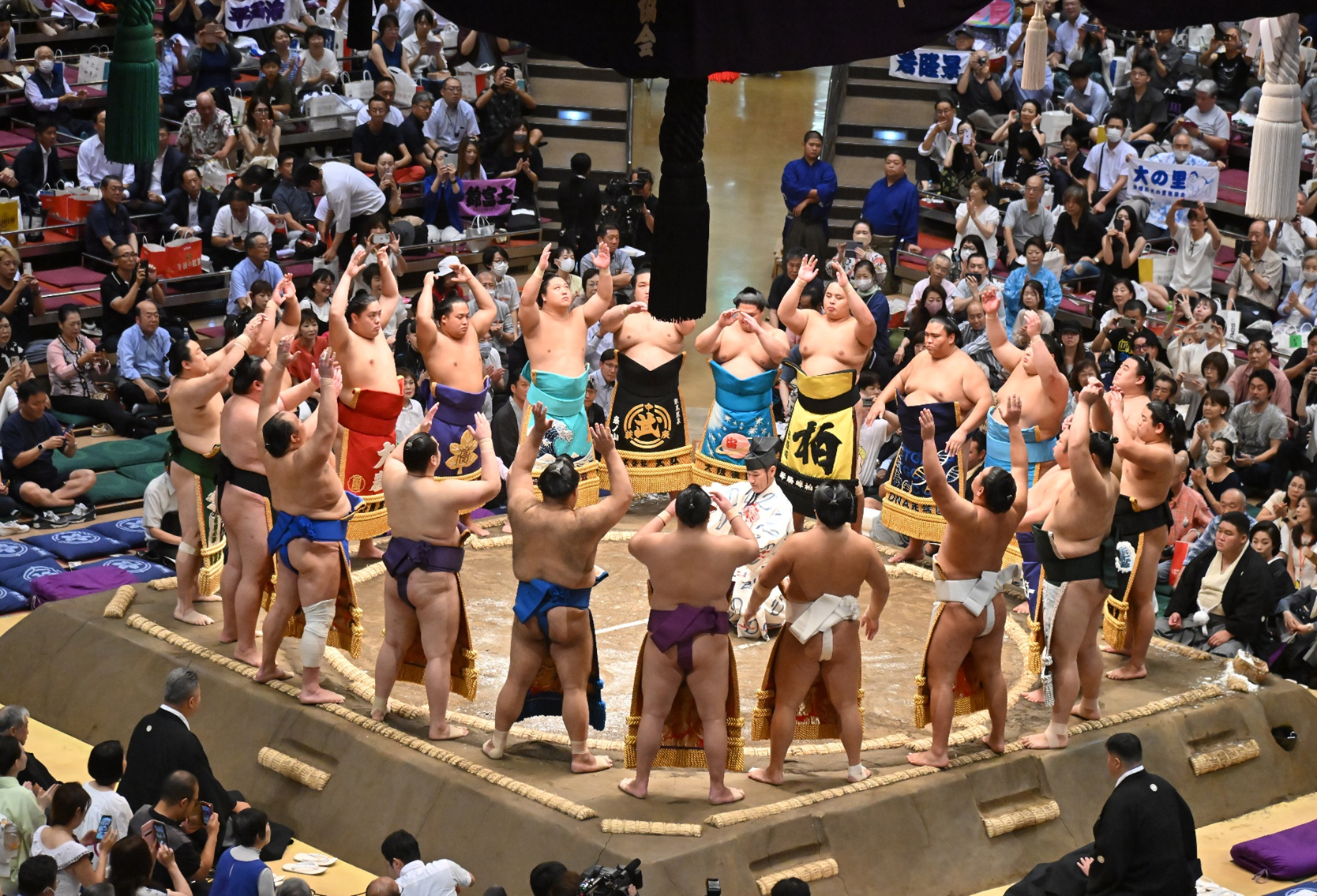 〔福岡/十一月場所〕大相撲観戦チケット特典