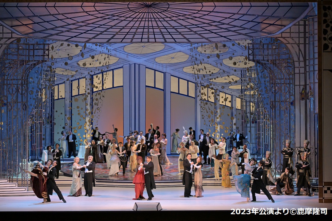 新国立劇場オペラ「こうもり」S席チケット特典